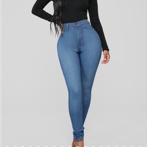 Classic high waist jeans